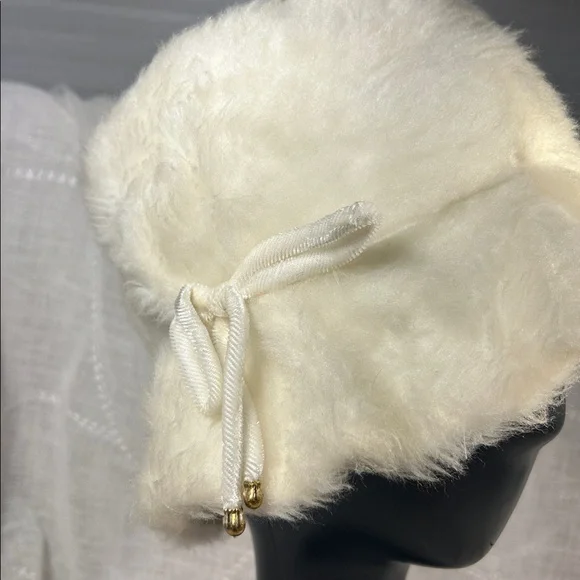 Vintage stylish fashionable hat - Picture 2 of 12